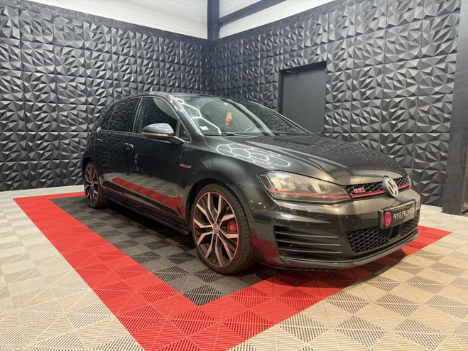 Volkswagen Golf 7 GTI PERF 2.0l 230CH DSG 6 - TOIT OUVRA NOIR de 2016
