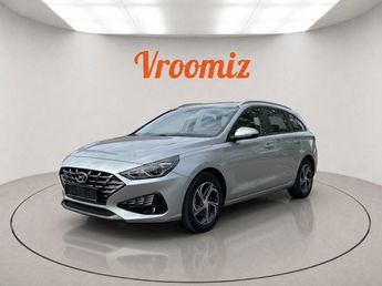  Voir d&eacute;tails -Hyundai I30 cw 1.6 crdi 115 business &agrave; Mouguerre (64)