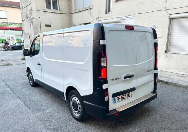Renault Trafic iii 2.0 dci 130 03-2022 prix ht : 14990  Blanc de 2022