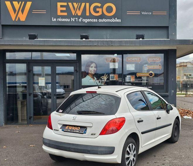 Peugeot 207 1.4 75 urban Blanc de 2008