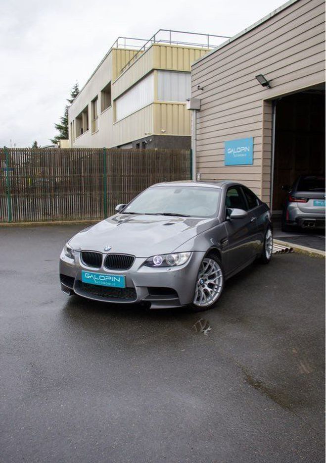 BMW M3 E92 Coup� ? Pack Comp�tition V8 4.0 L M  Gris de 2010