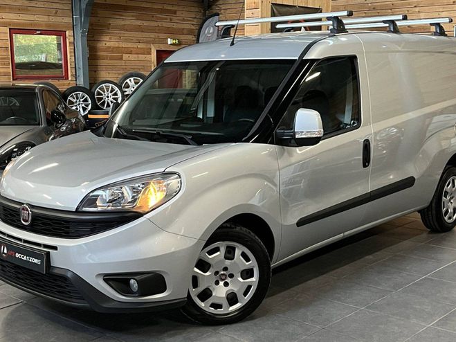 Fiat Doblo Maxi TAILLE XL 1.6 MULTIJET 105 GRIS ARGENT de 2017
