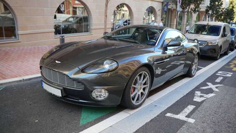 Aston martin Vanquish SDP 2006 d'occasion a Monaco (98)