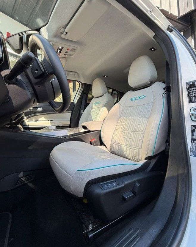 Fiat 600 1.2 Hybrid 100 ch La Prima DCT6 Blanc de 2024