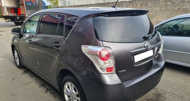 Toyota Verso 2.0 D4D 125 SKYVIEW CONNECT 2011 d'occasion a Coigni�res