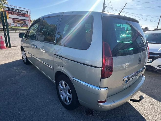 Peugeot 807 2) 2.0 HDI 136 ALLURE BVM6 1ere Main Gris de 2010
