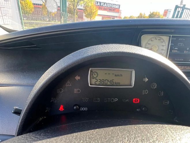 Peugeot 807 2) 2.0 HDI 136 ALLURE BVM6 1ere Main Gris de 2010