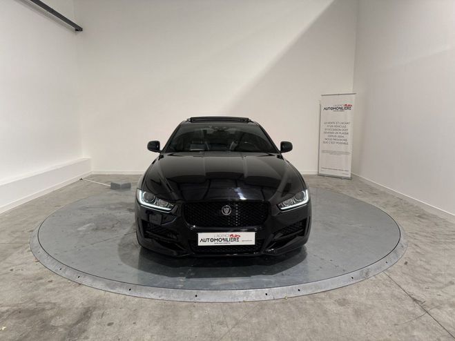 Jaguar XE 2.0D 180ch BVA8 4x4 R-Sport Distri renfo Noir de 2016