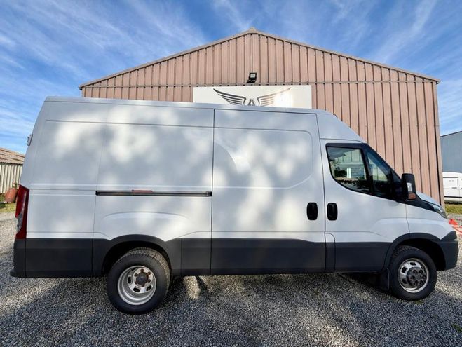 Iveco Daily 35C14 FGN 35 C 14 V12 H2 QUAD-TOR BVM6 Blanc de 2018