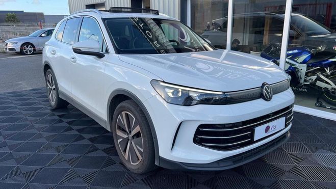 Volkswagen Tiguan 2.0 TDI 150ch Elegance / toit ouvrant /  Blanc de 2024