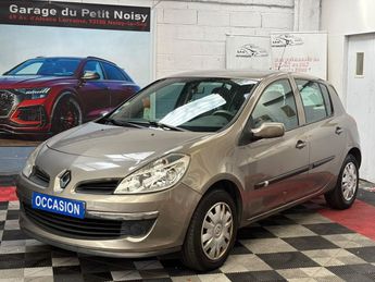  Voir d&eacute;tails -Renault Clio III 1.5 DCI 85CH EXPRESSION 5P &agrave; Noisy-le-Sec (93)