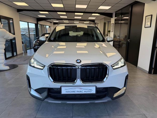 BMW X1 sDrive 18i 136 CH DKG U11 BLANC Mineralwei� Metallic de 2024