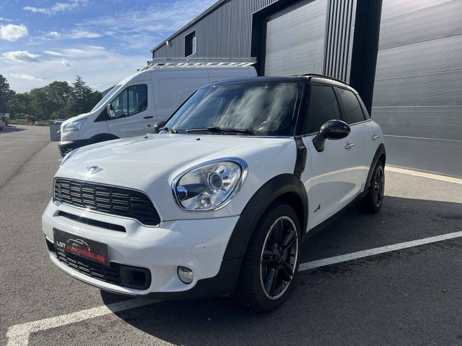 Mini One 2 (R60) Countryman Cooper S 1.6 i 16V Tu BLANC de 2012