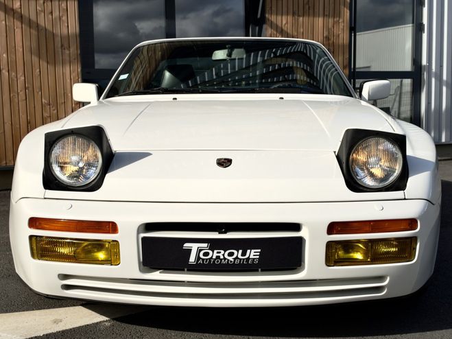 Porsche 944 Turbo 2.5 220ch Blanc Alpin de 1985