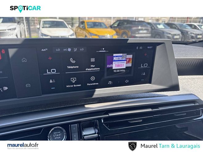 Peugeot 5008 5008 Hybrid 136 e-DCS6 Allure 5p Black de 2025