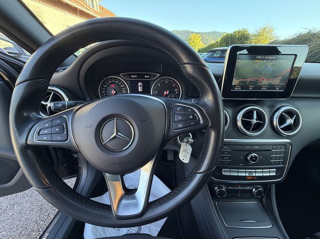 Mercedes Classe A 180 D INSPIRATION 7G-DCT NOIR de 2017