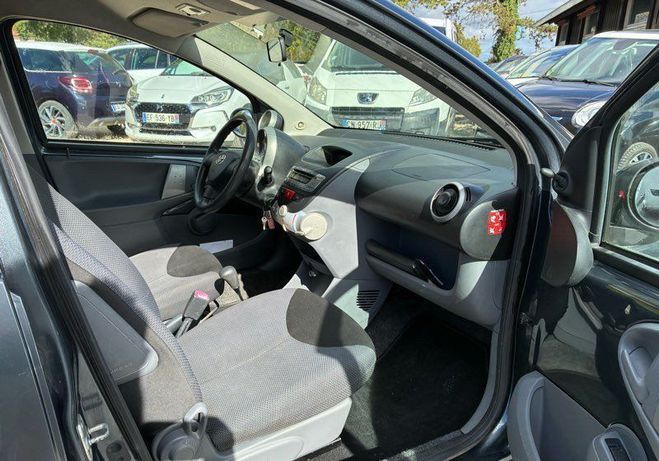 Toyota Aygo 1.0i 68 CV BO�TE AUTOMATIQUE Autre de 2007