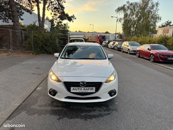 Mazda 3 2.0 SKYACTIV-G 120 Dynamique 5p Blanc de 2015