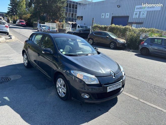 Renault Megane 1.5 dCi 110ch FAP Dynamique EDC eco� Gray de 2013