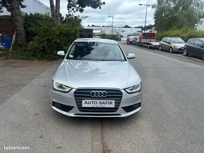 Audi A4 2.0 TDI 143ch DPF Ambition Luxe Multitro Gray de 2012