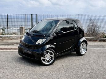  Voir d&eacute;tails -Smart Fortwo Coupe 74ch Brabus &agrave; Mougins (06)