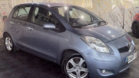 Toyota Yaris 1.3 VVTI SOL 2006 49 120Kms Premier Main 2006 d'occasion a Saint-Maur-des-Foss�s (94)