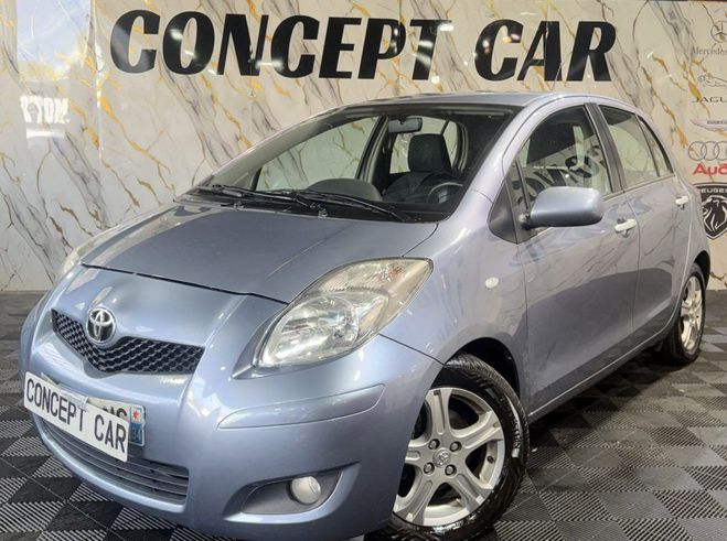 Toyota Yaris 1.3 VVTI SOL 2006 49 120Kms Premier Main Bleu de 2006