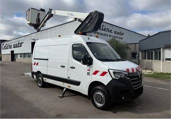  Voir d&eacute;tails -Renault Master nacelle klubb k38p 14m &agrave;   La Boisse (01)