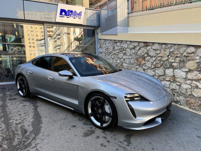 Porsche Taycan Turbo Gris de 