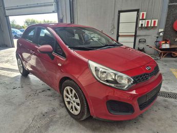  Voir d&eacute;tails -Kia Rio 1.1 CRDi Marchand ou Export &agrave; Cuesmes (70)