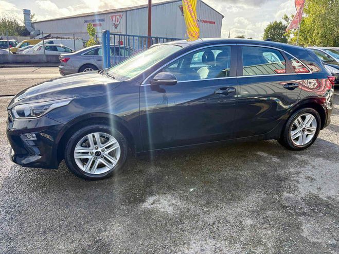 Kia Ceed d CEED 1.6 CRDi 115 Noir M�tallis� de 2019