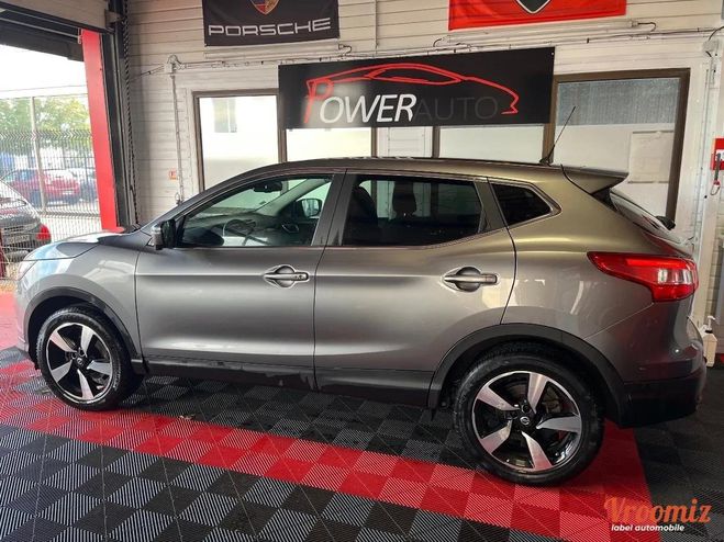Nissan Qashqai generation-ii 1.2 digt 115 business edit Gris de 2015