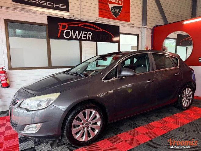 Opel Astra 1.7 cdti 125 cosmo Gris de 2012
