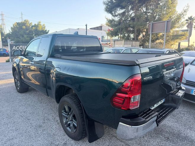 Toyota Hilux 2.4 D-4D X-TRA CABINE LEGENDE 4WD BVA RC VERT F de 2023