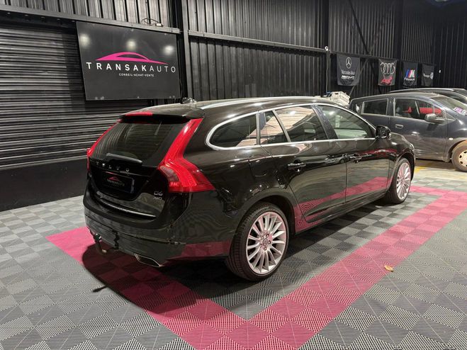 Volvo V60 D6 AWD Plug-in Hybrid SUMMUM 215 Marron de 2014