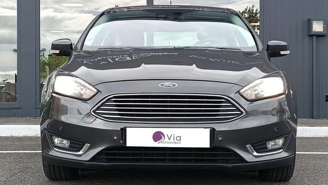 Ford Focus 1.0 Ecoboost 125ch Stop&Start Titanium Gris de 2018