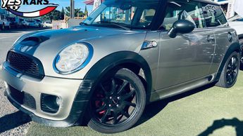  Voir d&eacute;tails -Mini One COOPER S JOHN WORKS 192ch Moteur a Chain &agrave; Saint-Maximin-la-Sainte-Baume (83)