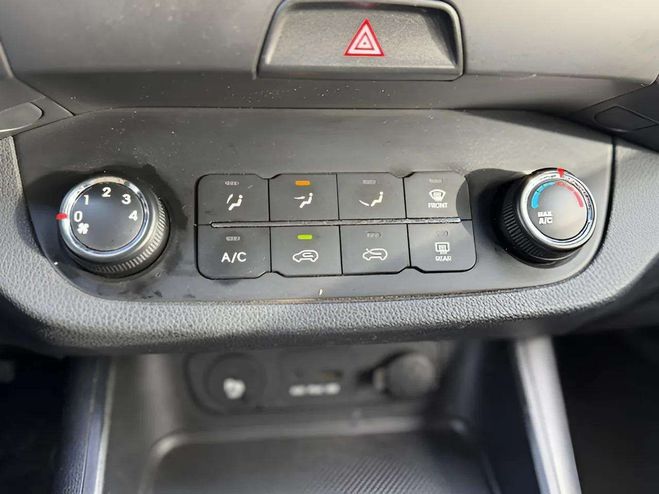 Kia Sportage 1.7 CRDI 115 ACTIVE ISG GRIS F de 2014