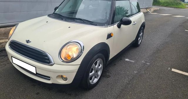 Mini Mini COOPER ONE 1.4 2008 d'occasion a Coigni�res