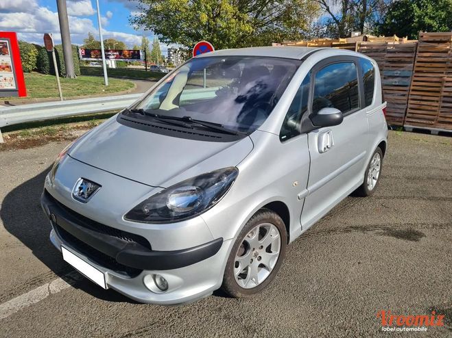 Peugeot 1007 1.4 HDI 70 SPORTY Gris de 2008