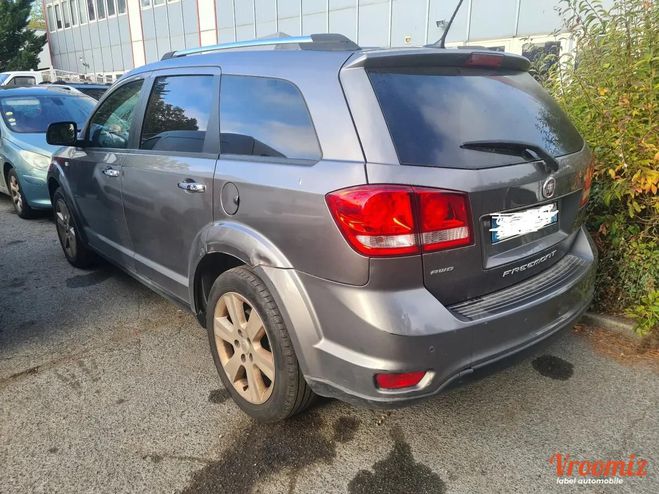 Fiat Freemont 2.0 MJT 170 4X4 BVA Marron de 2013