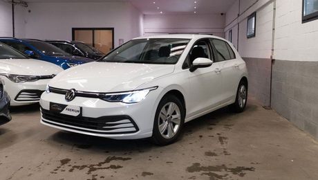 Volkswagen Golf VIII 2.0 TDI 116 BVM6 CARPLAY Garantie 1 2022 d'occasion a Saint-Andr�-lez-Lille (59)