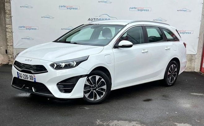 Kia Ceed d SW Ceed 1.6 GDI 141CH PHEV ACTIVE BUSI BLANC de 2022