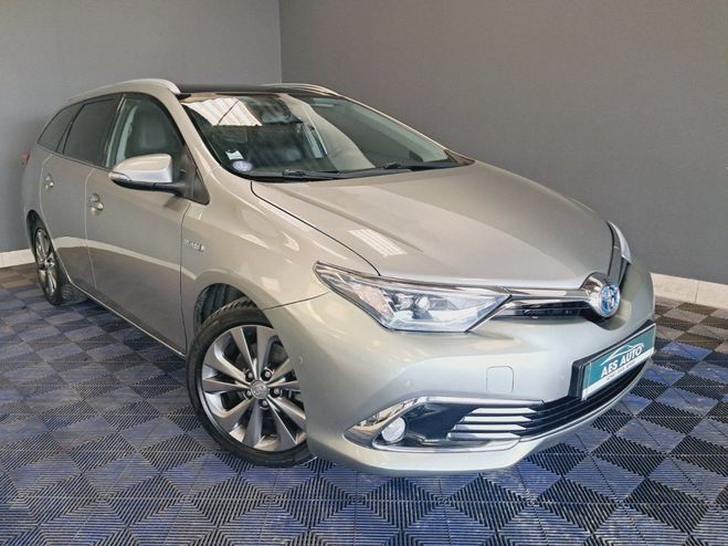 Toyota Auris Touring Sports Hybride 136h Executive Gris de 2016