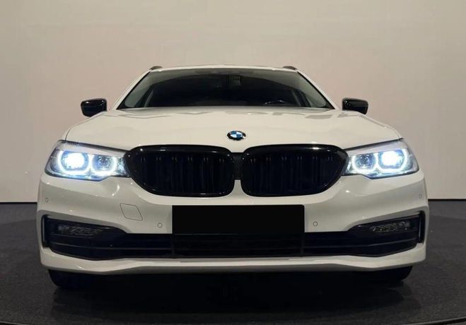 BMW Serie 3 5 TOURING G31 540d xDrive 3.0 6 cylindre Blanc de 2017