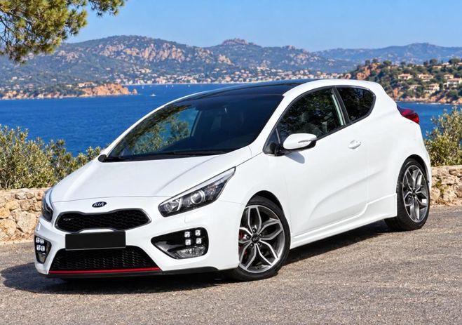 Kia ProCeed cee'd GT Coupe 1.6 T-GDI 204 ch Blanc de 2016