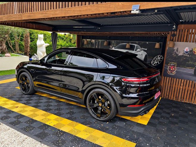 Porsche Cayenne e hybrid. 3. V6 465 ch Tiptronic S avec  Noir de 2021