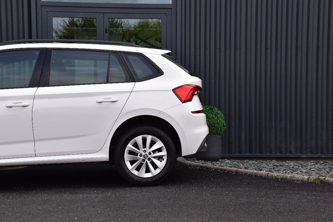 Skoda Kamiq 1.5 TSI 150 AMBITION DSG7 BLANC de 2024