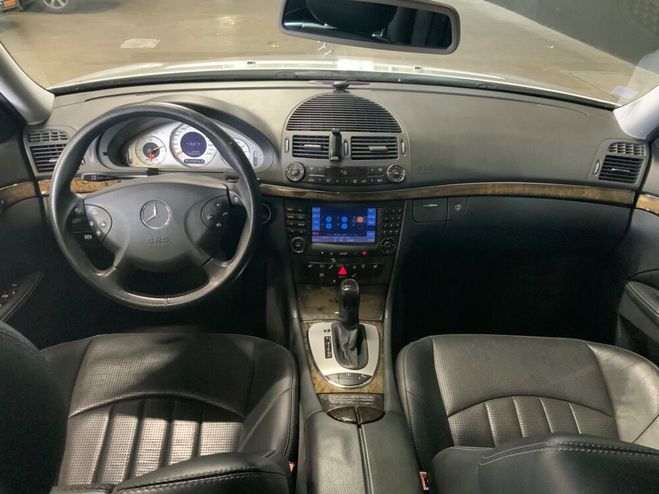 Mercedes Classe E  GRIS CLAIR de 2004