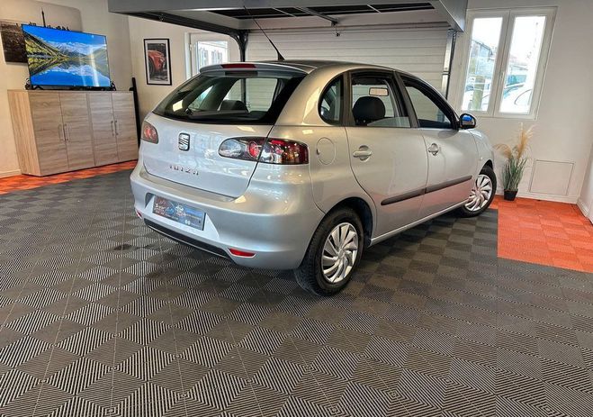Seat Ibiza 1.4i 75cv STYLANCE Gris de 2006